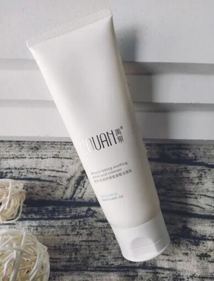 Máquina de selagem de enchimento do tubo facial do limpador para a tubulação macia 3KW 250ml