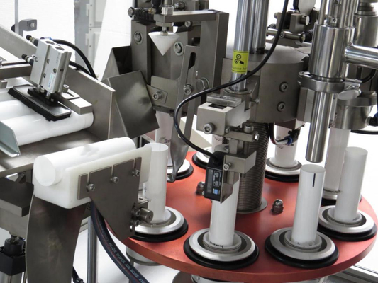 Fabrica de máquinas automáticas de enchimento e vedação de tubos de alumínio