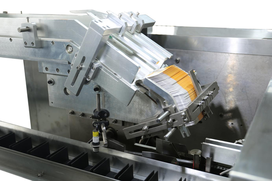 Caixa pequena de alta velocidade que embala a máquina de encadernação de empacotamento vertical automática contínua