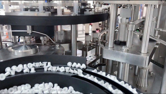 Máquina de preenchimento e tampa de embalagens de gel de pasta de plástico para distribuição de seringas veterinárias