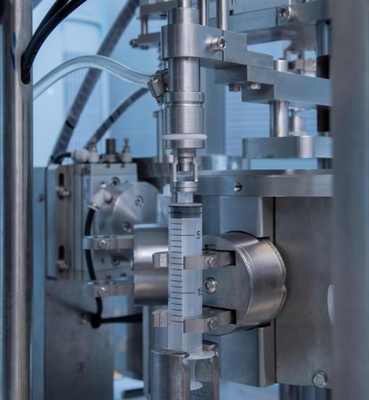 Máquina Avançada Automática de Enchimento e Encapsulamento de Seringa de Plástico descartável para Gel e Creme
