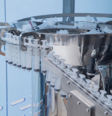 Máquina de enchimento de seringa pré-cheia de plástico, asséptica e eficiente