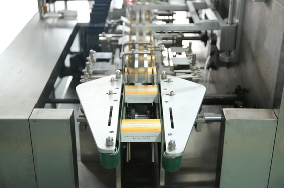 Máquina de embalagem de comprimidos horizontais automática cápsulas de cartão de caixa de embalagem de placas de cartão de placas de embalagem de embalagem Mach