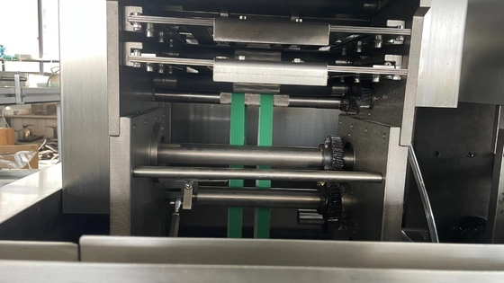Máquina de embalagem de caixas de cartão