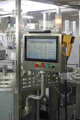 Máquina de Enchimento de Seringas Pré-carregadas RTU Automatizada de Alta Velocidade para Fabricação de Medicamentos Estéreis