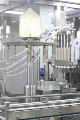 Máquina Automática de Enchimento de Seringas Pré-cheias de Plástico Farmacêutico GMP de Alta Capacidade