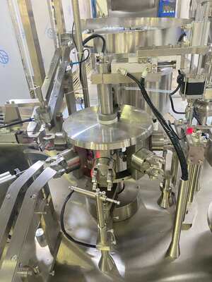 Agentes nutricionais veterinários Máquina de enchimento de seringas