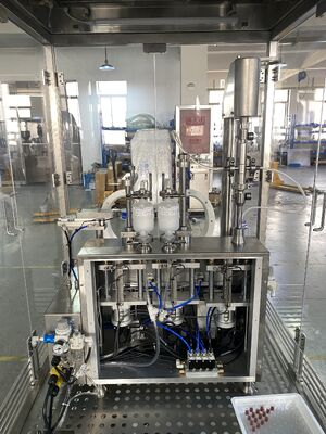 Máquina de enchimento de frascos e seringas pré-carregadas com fluxo laminar