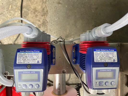 Máquina de embalagem de lenços umedecidos de saquinho único de alta velocidade Máquina de embalagem de almofada de preparação de álcool com vedação de quatro lados