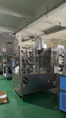 Máquina automática de preenchimento e vedação de tubos de pasta de dentes laminada de alta velocidade