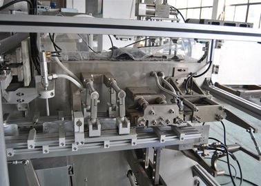 Líquido que enche a máscara não tecida que faz a máquina com a função de dobramento da embalagem